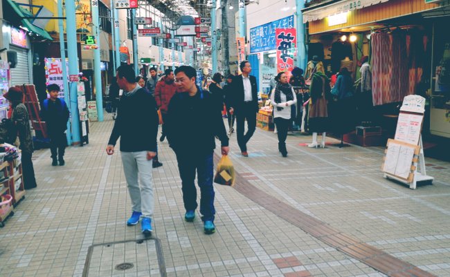 「帰らない」中国人旅行者が急増。沖縄の現状は日本の未来か？