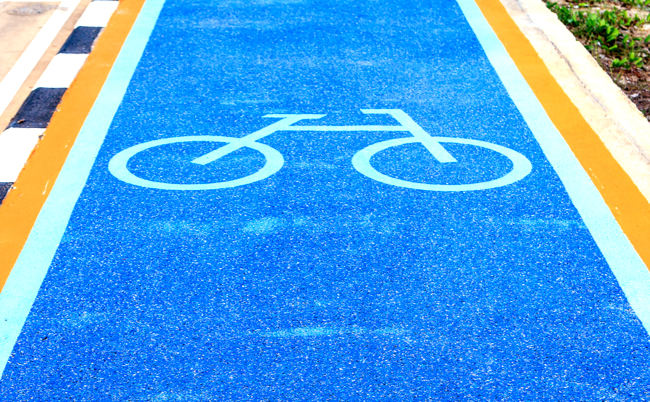 自転車の危ない逆走を止めろ。「自転車ナビライン」のビミョーな制度 - まぐまぐニュース！