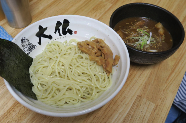 f9c3d9b9d4d829ccca59814416636a7d copy