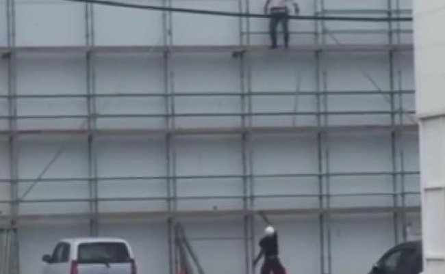 00ed0ef7e693de19bb533e4ff7743114 copy