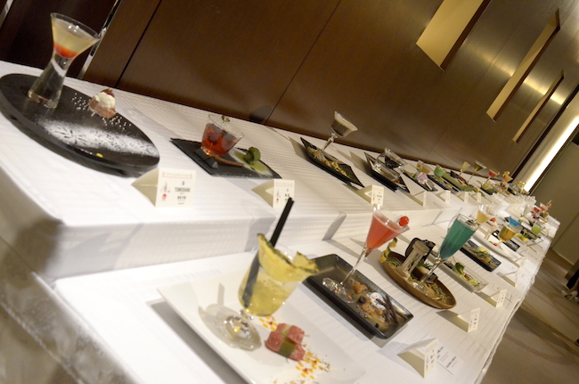 インスタ映えしそうなカクテルがズラリ。日比谷Bar「カクテルコンペ」