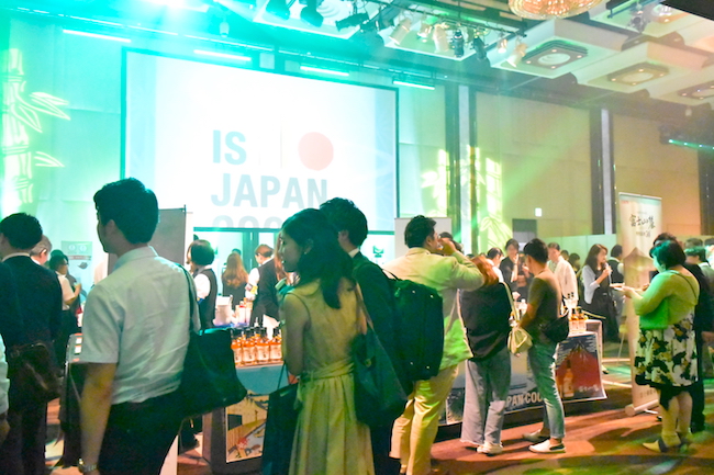 インスタ映えしそうなカクテルがズラリ。日比谷Bar「カクテルコンペ」