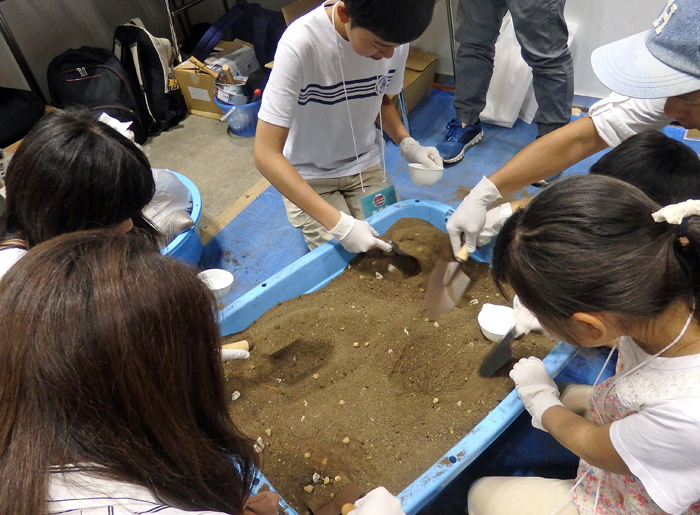 大人気のふるさと納税、そもそも自治体は「寄付金」を何に使ってる?