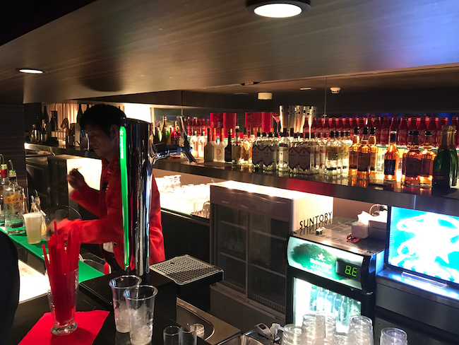 OKバブリー。伝説のディスコ「マハラジャ祇園」復活でお立ち台もフィーバー