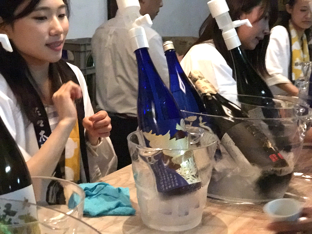 佐々木蔵之介さんの実家で開催される、日本酒飲み放題イベントに潜入