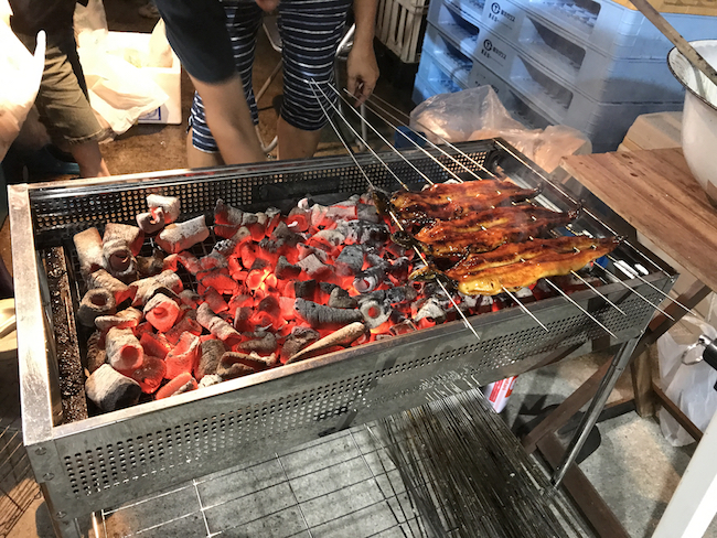 佐々木蔵之介さんの実家で開催される、日本酒飲み放題イベントに潜入