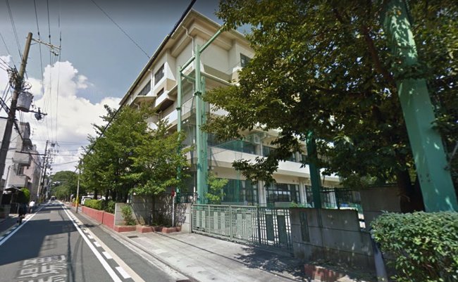 京都　御所南小学校