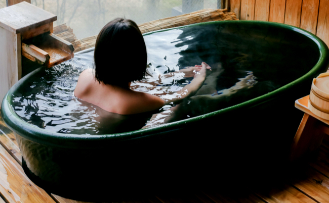 温泉　入浴　美女