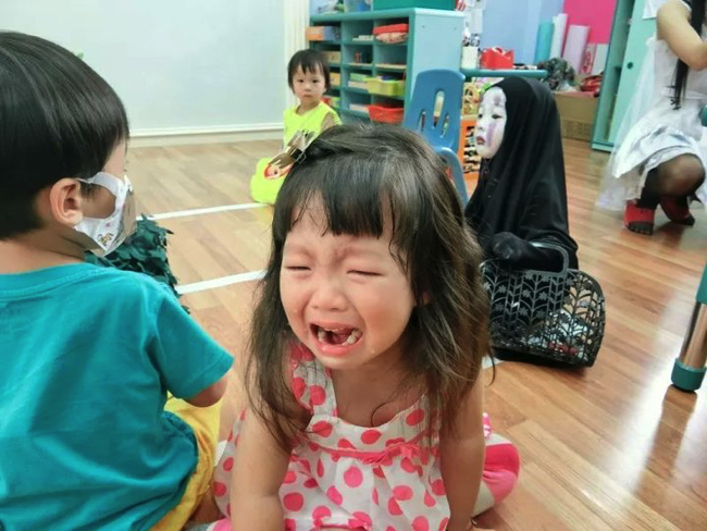 ハロウィン　コスプレ　カオナシ　台湾