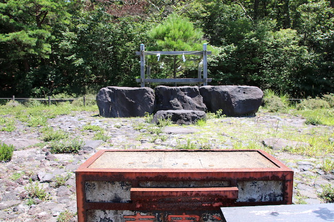 坂本龍馬も登った、天孫降臨の地として知られる「高千穂峰」へ