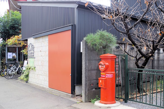 全国でも「丸い郵便ポスト」の数がなぜか圧倒的に多い東京・小平市