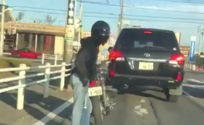 ツイッター　面白　動画　バイク