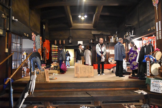 甲州街道の旧宿場町で開催される、「台ケ原宿市」はなぜ人気なのか？