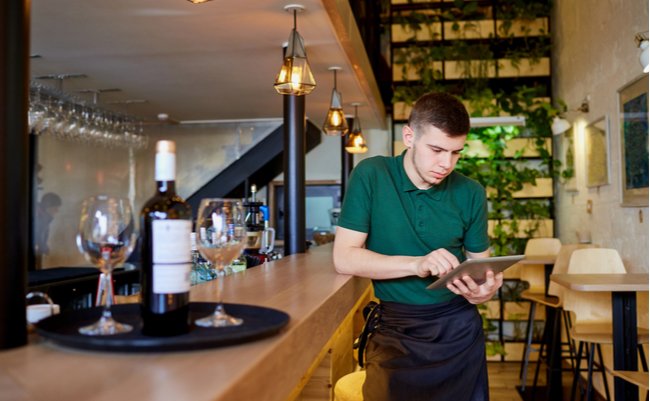 「いらっしゃいませ」もなく無反応。酷すぎる店の呆れた接客