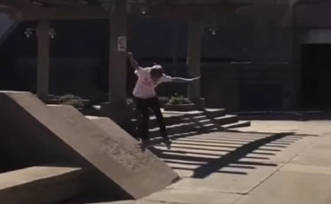 ViRATES スケボー