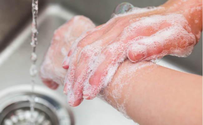 その差は「手洗い」？男性より女性の平均寿命が長い納得の理由