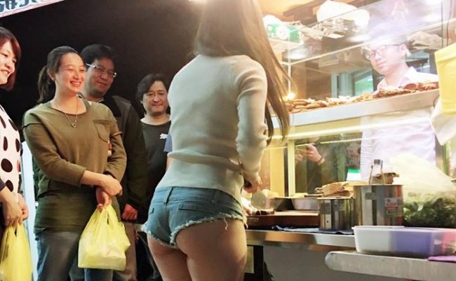 台湾　ルーウェイ　滷味　セクシー　小桃子