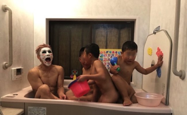 151883981120539600 copy