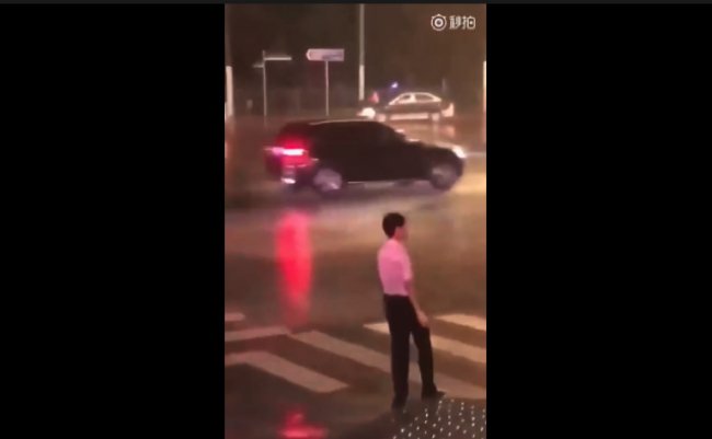 4bbc18c356192e721a0029bb75bbab8e-640x417