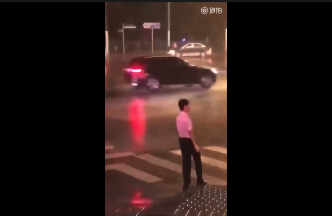 4bbc18c356192e721a0029bb75bbab8e-640×417