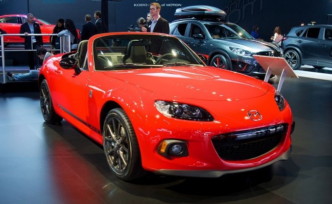 1024px-Mazda_Miata_(8228749589)