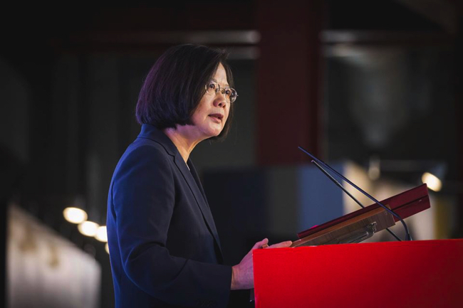 37536318_10155267060791065_658453503345164288_n copy