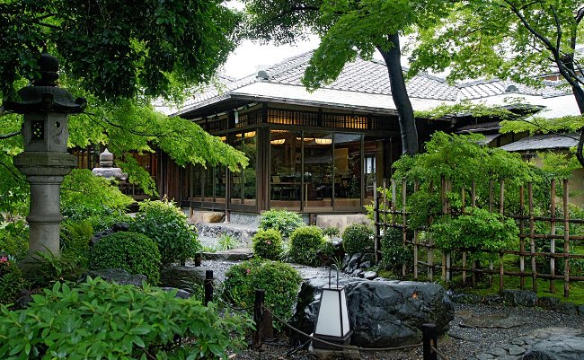 森鴎外も楽しんだか。京都の名庭園・高瀬川二条苑で頂く和食の味