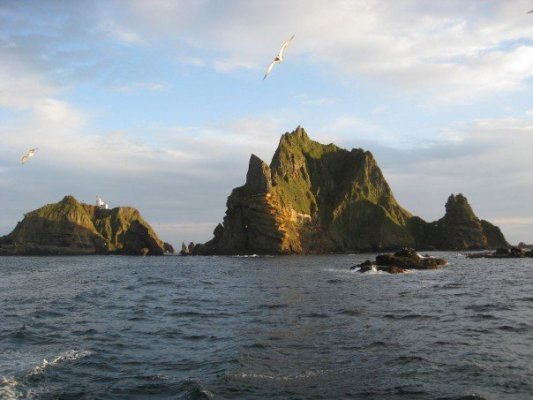 Dokdo_Photo