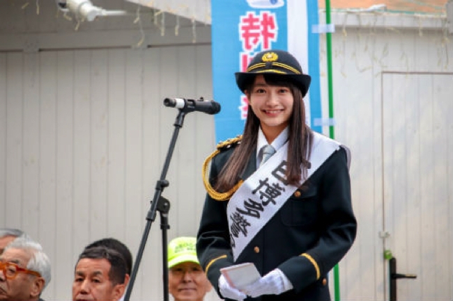 154373536640759300 copy