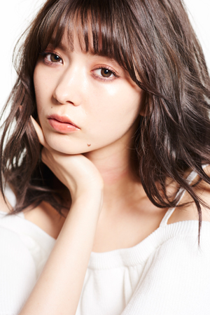 竹内まりや、『1ページの恋』主題歌をセルフカバー!