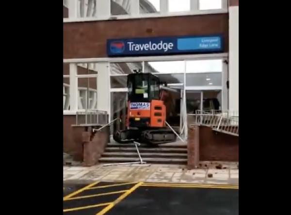 b7d8509f45e31d3cb0ba9633b5c7c79b