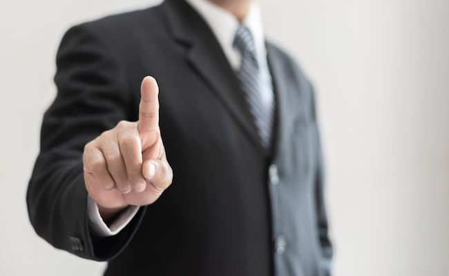 不倫騒動で自宅待機は違法？「ネッスル事件」でハッキリしたこと