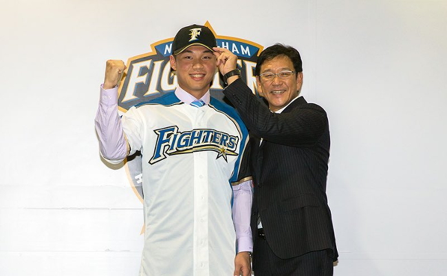 プロ野球監督というより教育者。日ハム栗山監督流、新人の育て方
