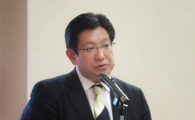 塚田「忖度」副大臣がバラした、「安倍・麻生道路」復活の実態