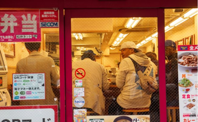 自営の食堂が消え、チェーン店だらけの日本が不幸でしかない理由