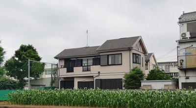 写真中央の家が事件現場、MAG2 NEWS撮影