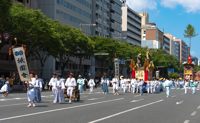 幻想的な雰囲気なら、後祭の宵山を。祇園祭、京都通の愉しみ方
