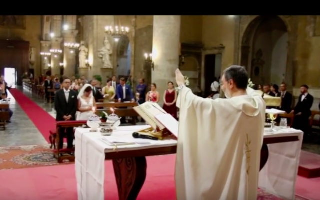 f3197819c4a9e2727eff4295599b8458-640x417