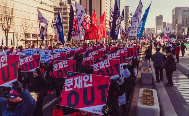 役人の不正は徹底的に叩く。大統領も選挙で決める韓国市民の潔さ
