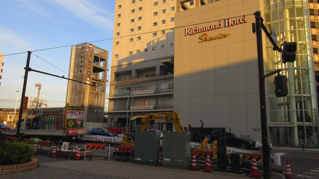 リッチモンドホテルは、パークシティ武蔵小杉ステーションフォレストタワーの道向かいにありながら、被害は極めて軽微だった