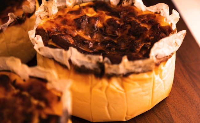 大人スイーツ「バスク風チーズケーキ」が日本で大ヒットした理由