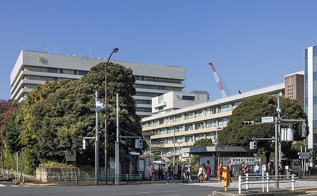 Keio_University_Hospital_2014