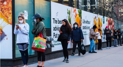 shutterstock_1690663636