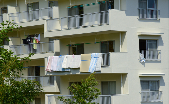 shutterstock_1714490599