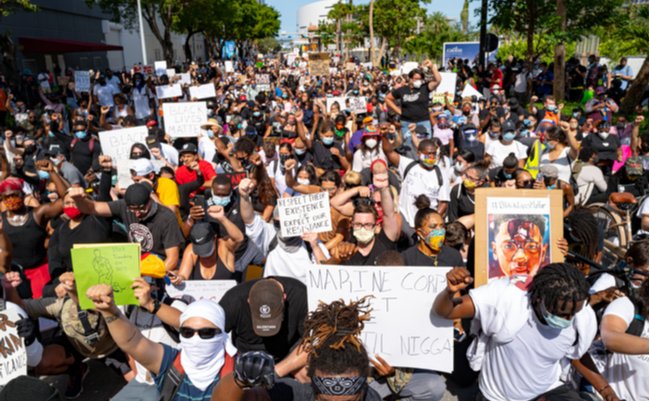 米黒人差別事件から1カ月。全米抗議デモでコロナ感染拡大が現実に