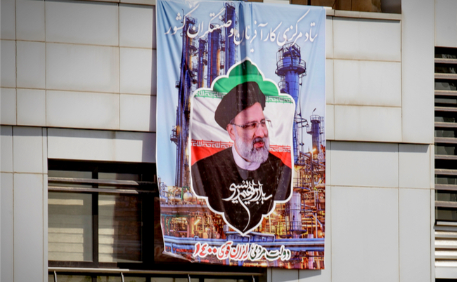 shutterstock_1988893976