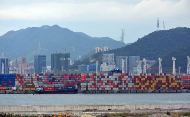 shutterstock_1980095147