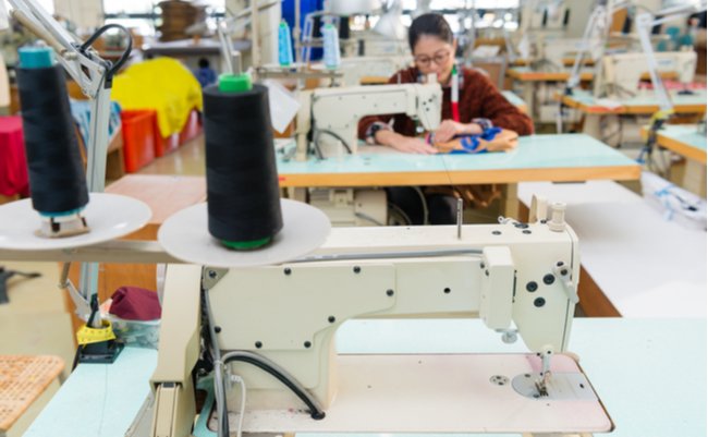 技術力偏重時代は終わった。国内の縫製工場よ、「メーカー」になれ