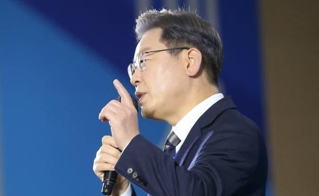 韓国大統領候補の“元愛人”が爆弾発言。「凶悪殺人犯の身内を弁護」の仰天告白