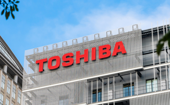 shutterstock_1974649157